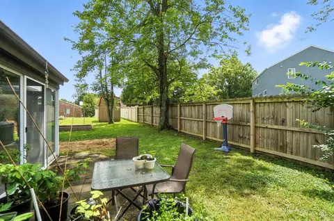 Exterior - 1725 Forester Dr, Cincinnati, OH 45240 photo 16 of 16