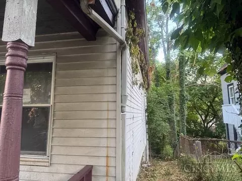 Exterior - 1623 Sutter Ave, Cincinnati, OH 45225 photo 3 of 5