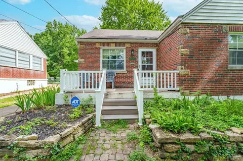 Exterior - 1436 Hill Ave, Mount Healthy, OH 45231 photo 2 of 5