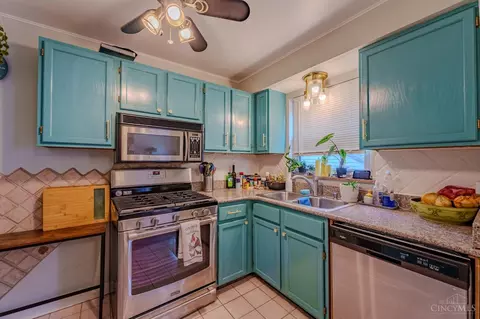 Kitchen - 1436 Hill Ave, Mount Healthy, OH 45231 photo 1 of 3