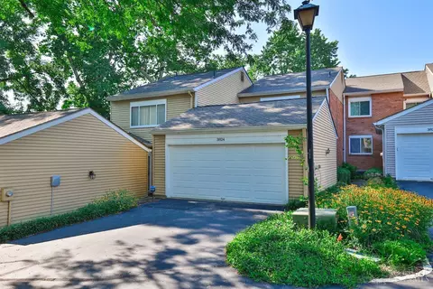 3824 Ashworth Dr, Cincinnati, OH 45208