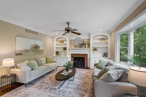 16 Carpenters Run, Blue Ash, OH 45241 photo 8