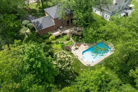16 Carpenters Run, Blue Ash, OH 45241 photo 2
