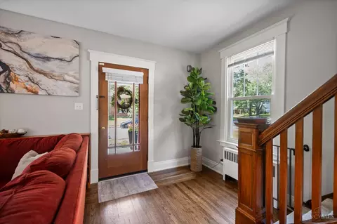 Entry Way - 1636 Beacon St, Cincinnati, OH 45230 photo 1 of 1