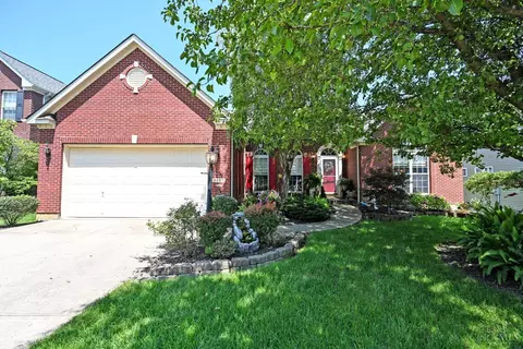 6220 Sand Hills Dr, Loveland, OH 45140