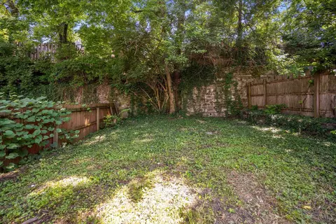 Exterior - 431 Ada St, Cincinnati, OH 45219 photo 2 of 4