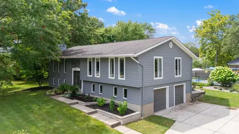 10714 Shadowcrest Ct, Montgomery, OH 45242