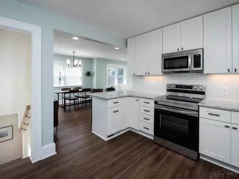 Kitchen - 3824 Simpson Ave, Fairfax, OH 45227 photo 3 of 4