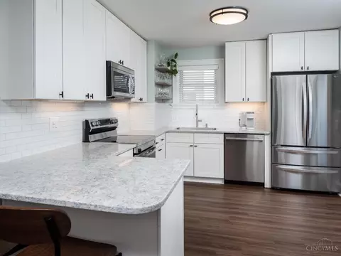 Kitchen - 3824 Simpson Ave, Fairfax, OH 45227 photo 1 of 4