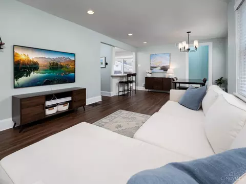Living - 3824 Simpson Ave, Fairfax, OH 45227 photo 3 of 4