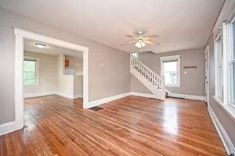 Living - 4826 Prosperity Pl, Cincinnati, OH 45238 photo 3 of 6