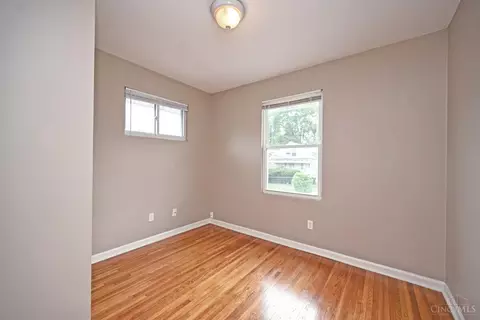 Bedroom - 4826 Prosperity Pl, Cincinnati, OH 45238 photo 4 of 6