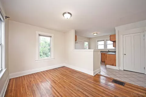 Living - 4826 Prosperity Pl, Cincinnati, OH 45238 photo 5 of 6