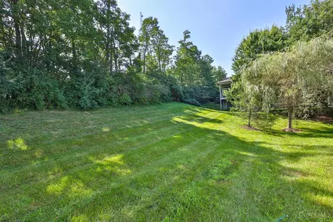 Exterior - 685 Bridle Path, Cincinnati, OH 45231 photo 5 of 7