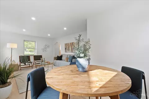 Dining - 4951 Heuwerth Ave, Cincinnati, OH 45238 photo 1 of 1