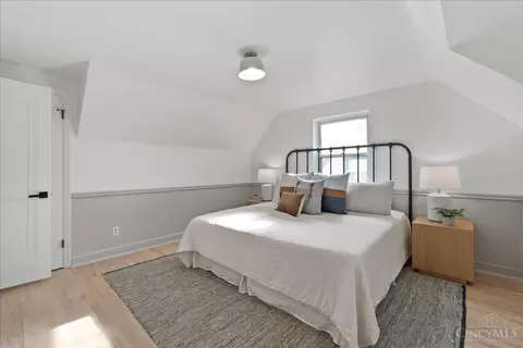 Bedroom - 4951 Heuwerth Ave, Cincinnati, OH 45238 photo 1 of 7