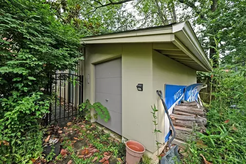 Exterior - 2823 Harrison Ave, Cincinnati, OH 45211 photo 24 of 27
