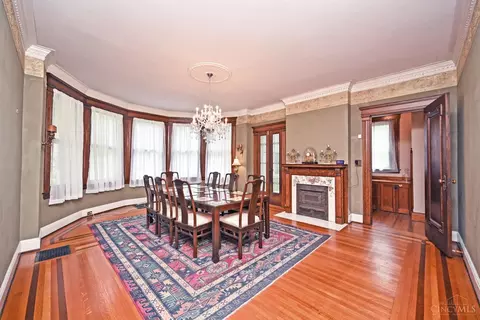Dining - 2823 Harrison Ave, Cincinnati, OH 45211 photo 2 of 4