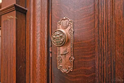 Entry Way - 2823 Harrison Ave, Cincinnati, OH 45211 photo 6 of 17