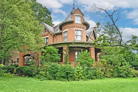 2823 Harrison Ave, Cincinnati, OH 45211