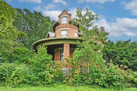 Exterior - 2823 Harrison Ave, Cincinnati, OH 45211 photo 4 of 27