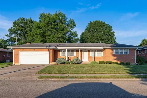 404 West Pl, Trenton, OH 45067