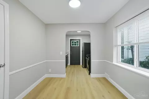 Entry Way - 5716 Hamilton Ave, Cincinnati, OH 45224 photo 1 of 4