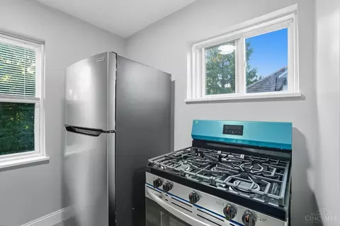 Kitchen - 5716 Hamilton Ave, Cincinnati, OH 45224 photo 6 of 6