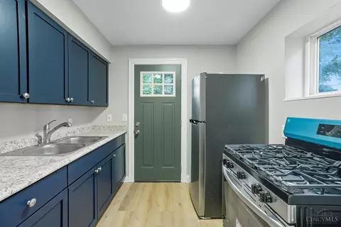 Kitchen - 5716 Hamilton Ave, Cincinnati, OH 45224 photo 1 of 6