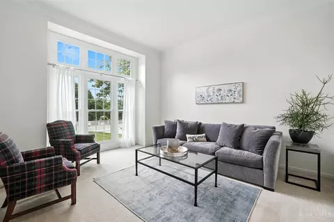 Living - 3577 Mohler Rd, Blue Ash, OH 45241 photo 1 of 4