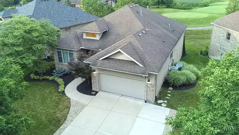 969 Eagle Run Dr, Centerville, OH 45458