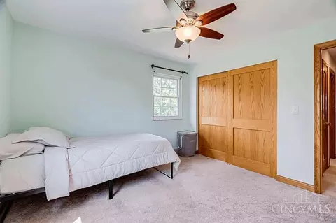 Bedroom - 10633 Weil Rd, Montgomery, OH 45249 photo 4 of 4
