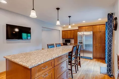 Kitchen - 10633 Weil Rd, Montgomery, OH 45249 photo 5 of 6