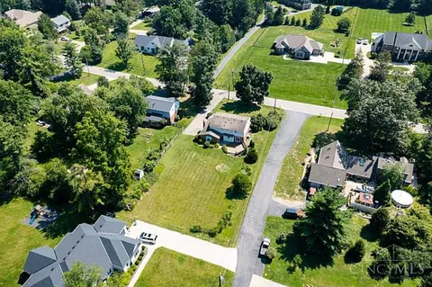 View/Area - 10633 Weil Rd, Montgomery, OH 45249 photo 4 of 5
