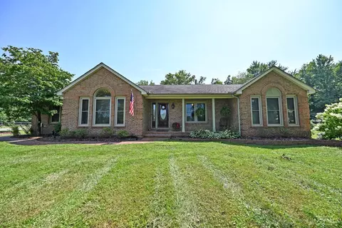 4211 Rapture Dr, Batavia, OH 45103