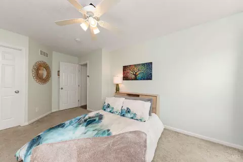 Bedroom - 556 Hamblin Dr, Cincinnati, OH 45255 photo 2 of 4