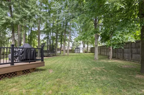 Exterior - 556 Hamblin Dr, Cincinnati, OH 45255 photo 6 of 6