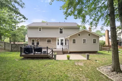 Exterior - 556 Hamblin Dr, Cincinnati, OH 45255 photo 3 of 6