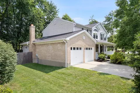 Exterior - 556 Hamblin Dr, Cincinnati, OH 45255 photo 1 of 6