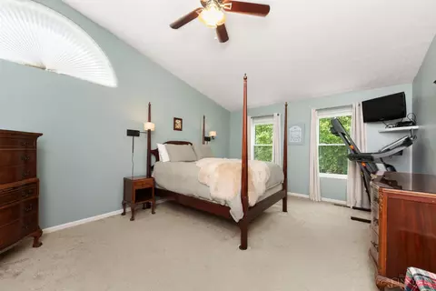 Bedroom - 556 Hamblin Dr, Cincinnati, OH 45255 photo 4 of 4