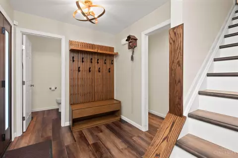 Entry Way - 556 Hamblin Dr, Cincinnati, OH 45255 photo 1 of 2
