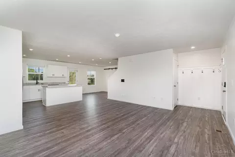 8972 Camberley St, Harrison, OH 45030 photo 3