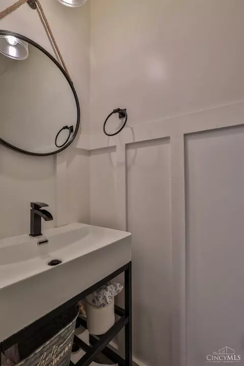 8972 Camberley St, Harrison, OH 45030 photo 6