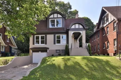 2915 Fischer Pl, Cincinnati, OH 45211