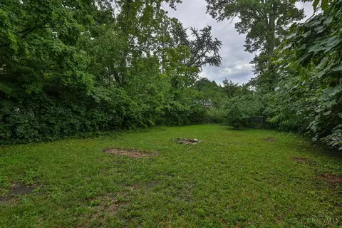 Exterior - 1963 N Bend Rd, Cincinnati, OH 45224 photo 5 of 6