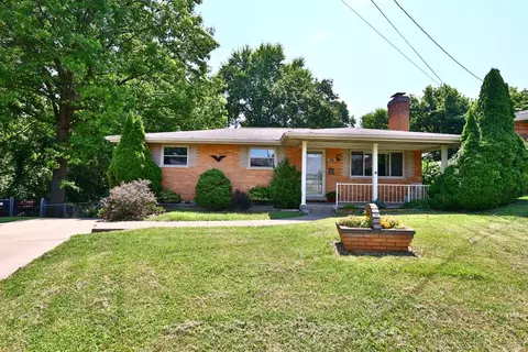 5641 Hollowview Ct, Cincinnati, OH 45233