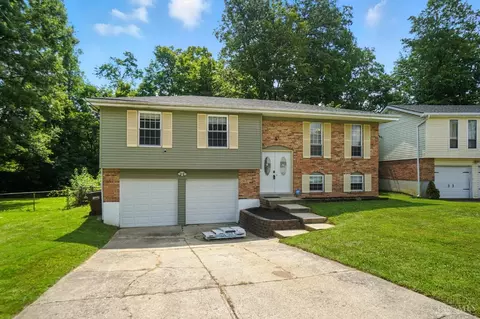 9816 Greenriver Dr, Cincinnati, OH 45231