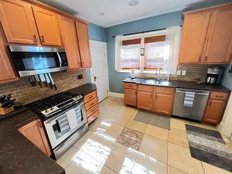 Kitchen - 6634 Murray Ave, Cincinnati, OH 45227 photo 2 of 3