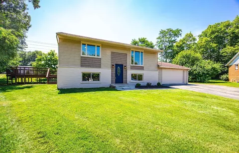9 Angela Ct, Oxford, OH 45056