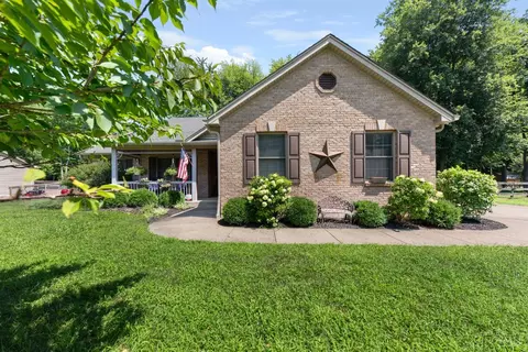 2022 Wood Brook Dr, Amelia, OH 45102